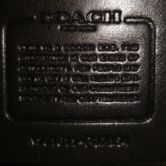 2PC New Coach Set Authentic - Picture 7 of 7